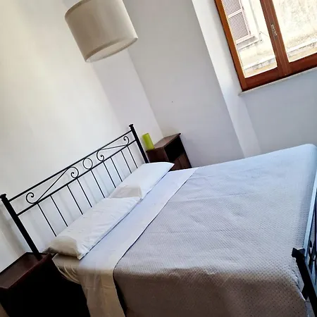 Appartamento-castro Pretorio Apartment