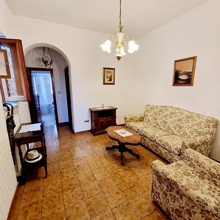 Appartamento-castro Pretorio * روما